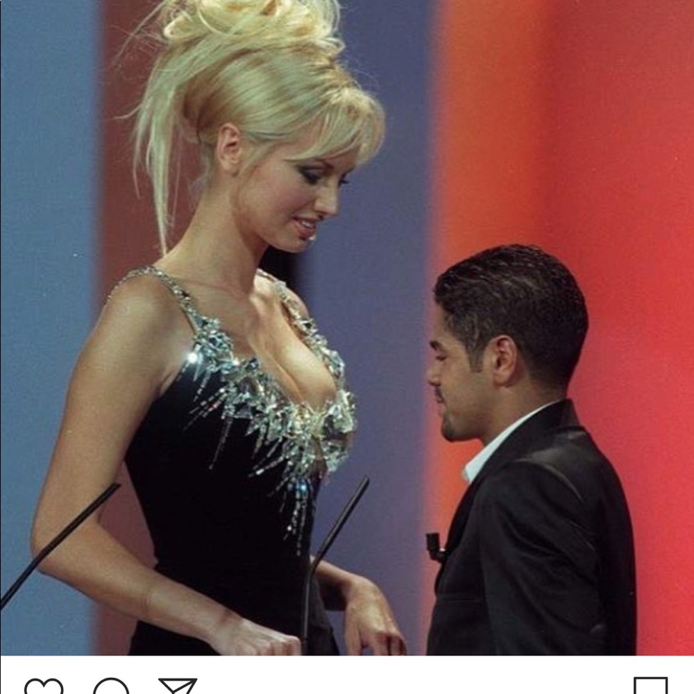 Meet your Posher, Amina